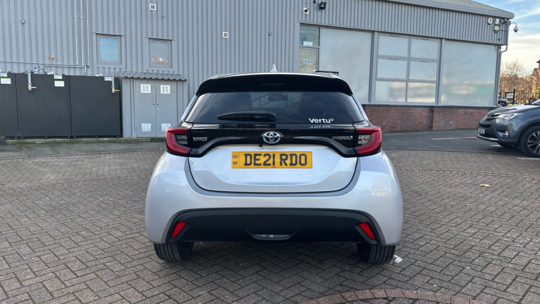 Toyota Yaris 1.5 Hybrid Design 5dr CVT Hybrid Hatchback